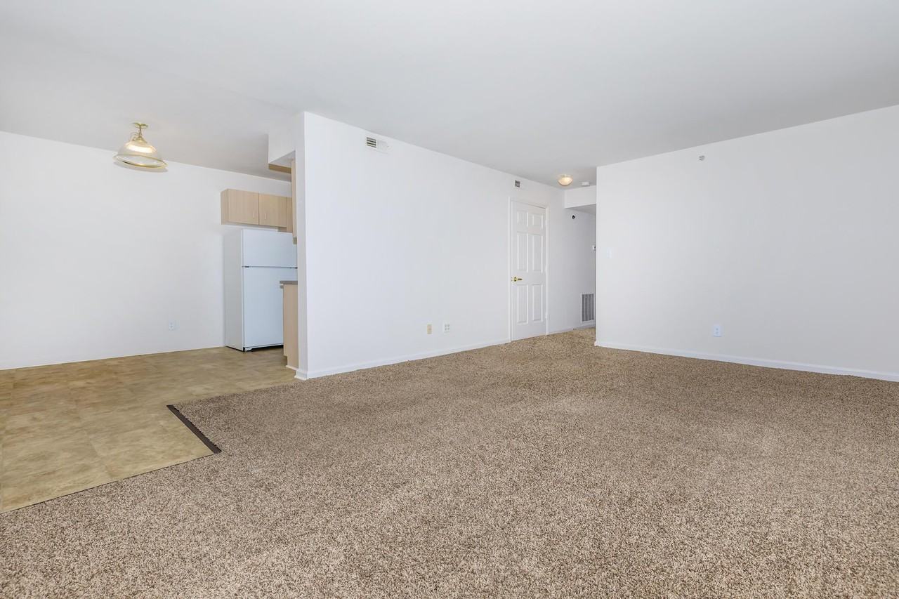 Tidewater Senior Apartments - Photo 4 of 27