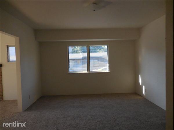 217 S Voluntario St - Photo 3 of 6