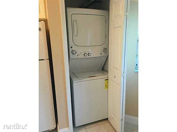 2921 SE 12th Rd - Photo 3 of 7