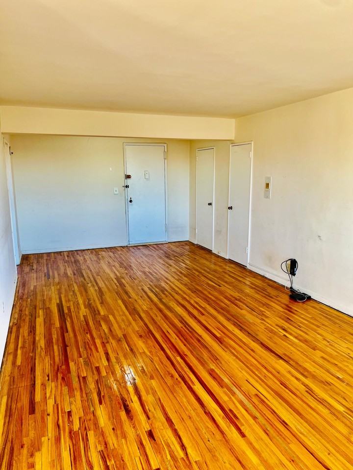 70 Croton Ave #3K