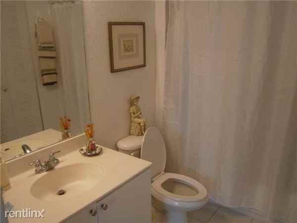 15480 SW 284th St - Photo 3 of 6