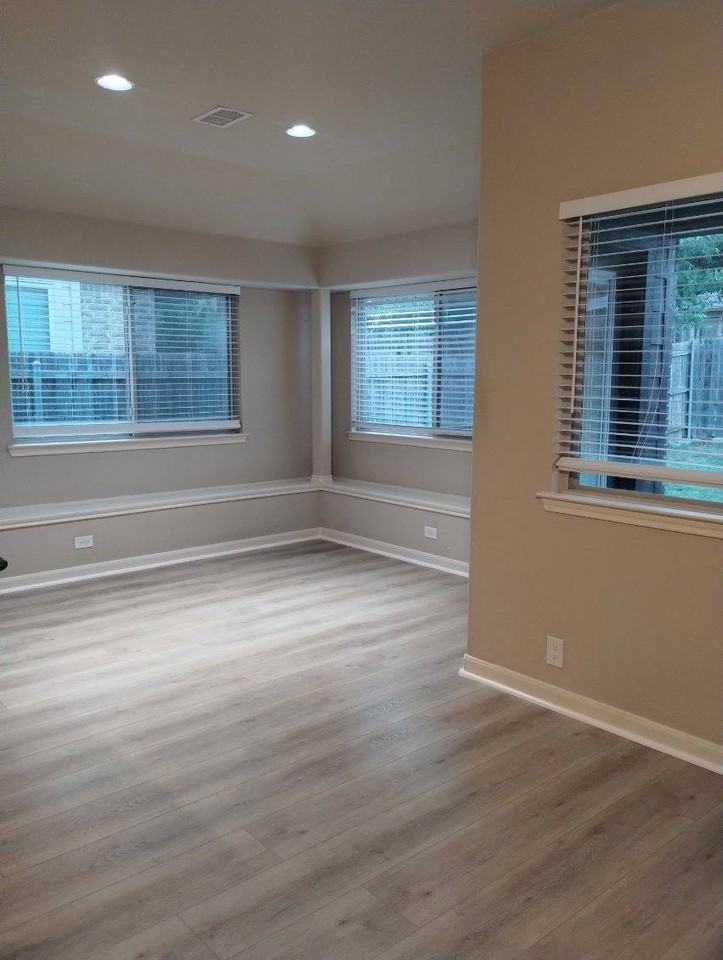 449 Hayes St #NA - Photo 4 of 21