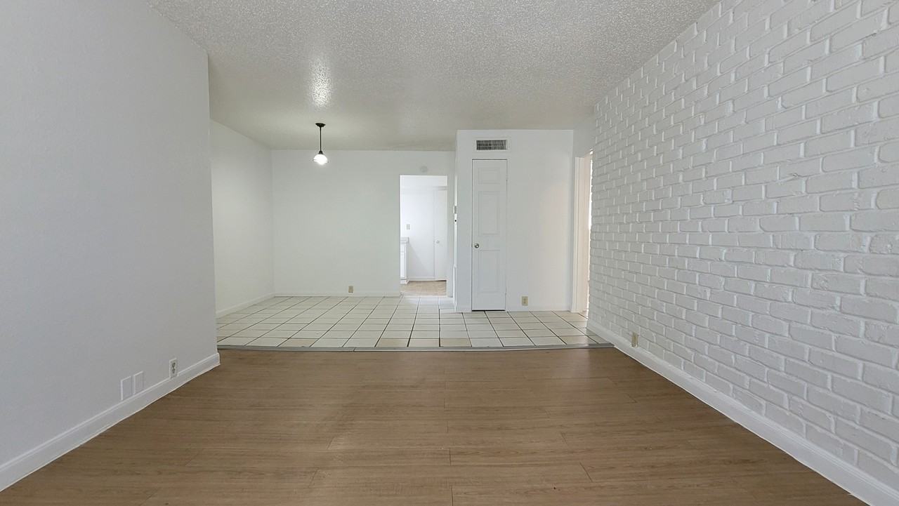 9005 Long Point Rd #4 - Photo 2 of 8