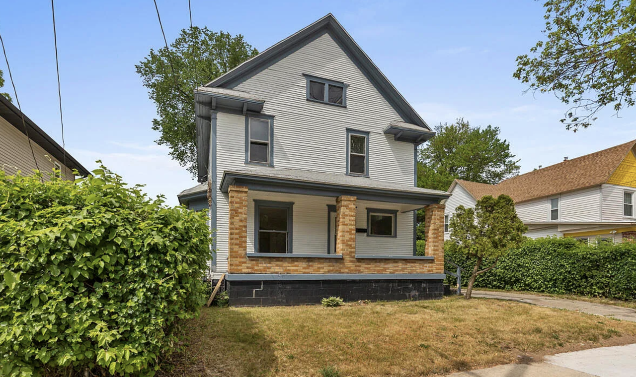 1007 Sherman St Se #NA - Photo 2 of 22