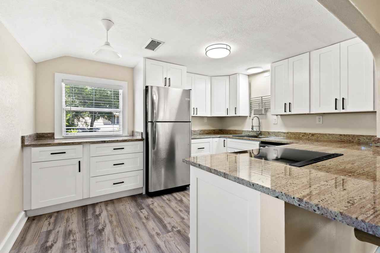 111 1/2 12th Ave N #NA