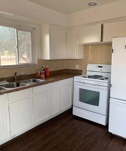 3504 East Iowa Avenue #A - Photo 2 of 6