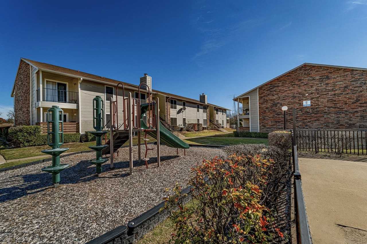 The Finley - Photo 4 of 5