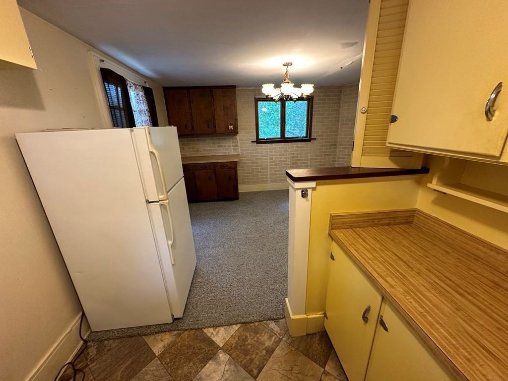 116 West 2nd Street - Photo 4 of 13