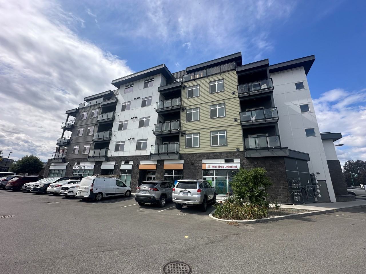 766 Tranquille Road 304, Kamloops, BC V2B 3J2 1 Bedroom Condo for