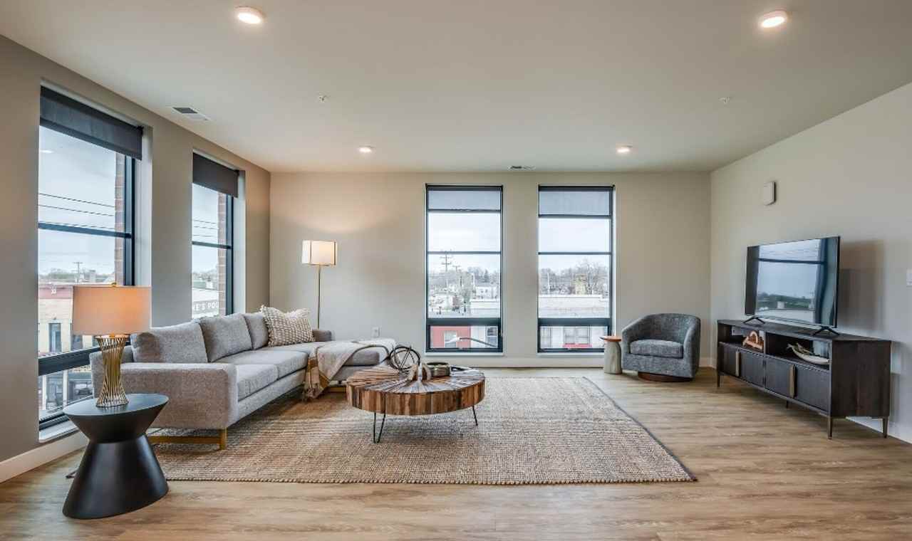 201 West - Photo 3 of 13