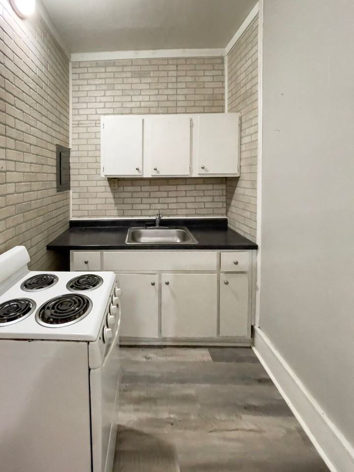 216 N McKinley Ave - Photo 2 of 33