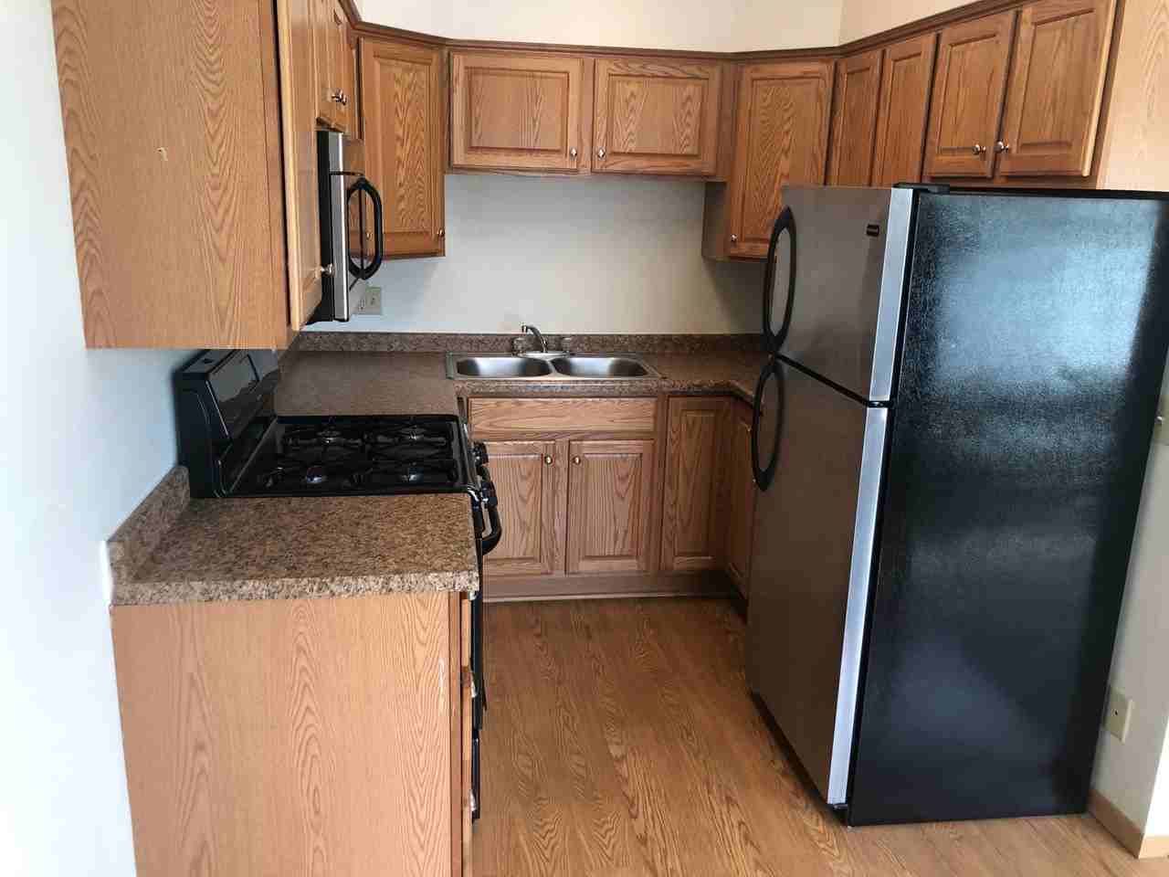 Lake Harriet Commons - Photo 2 of 11