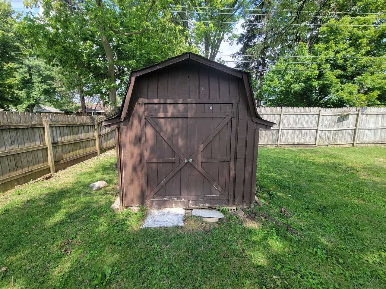 5269 Harshmanville Rd - Photo 3 of 10