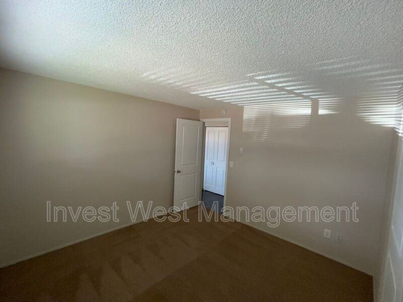 3512 Kauffman Ave #I - Photo 7 of 11