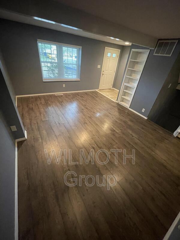9507 Timber View Dr - Photo 3 of 13