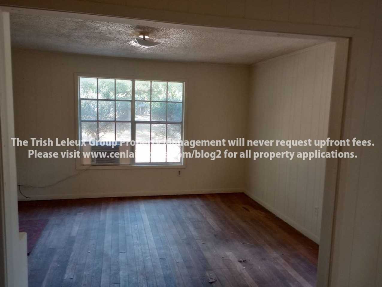 2407 Alma Street - Photo 2 of 10