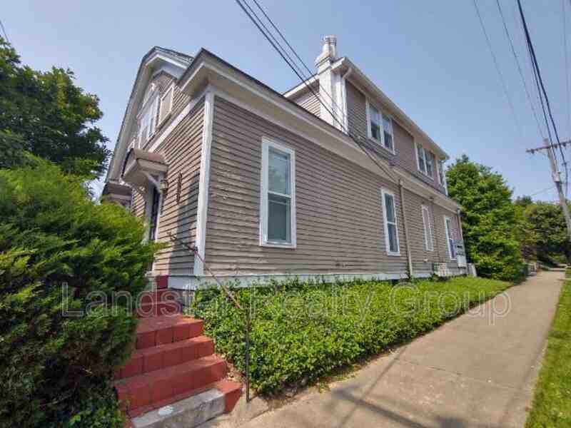 2127 Grinstead Dr #3 - Photo 4 of 22