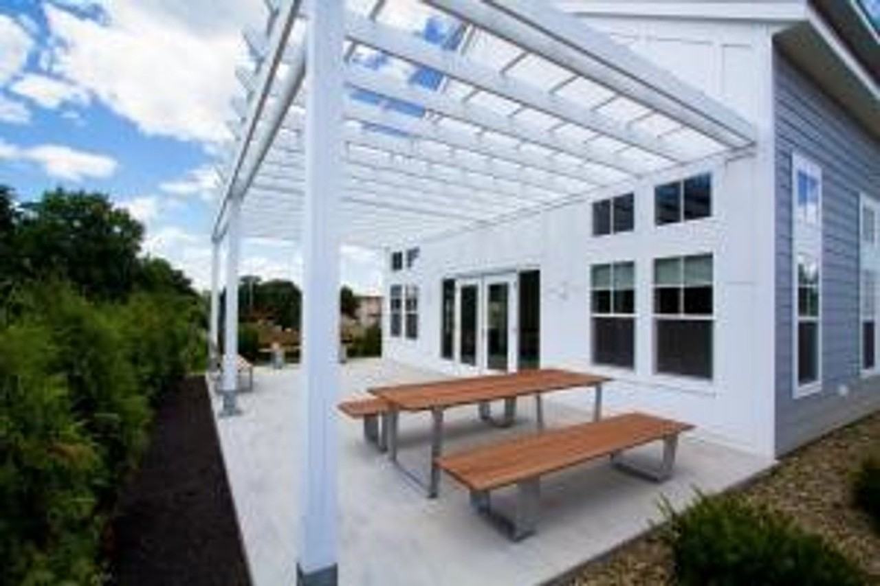 6 North Apts - Photo 2 of 8