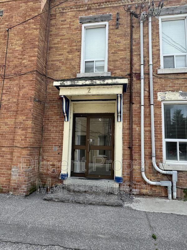 2 George St E #5 - Photo 2 of 28