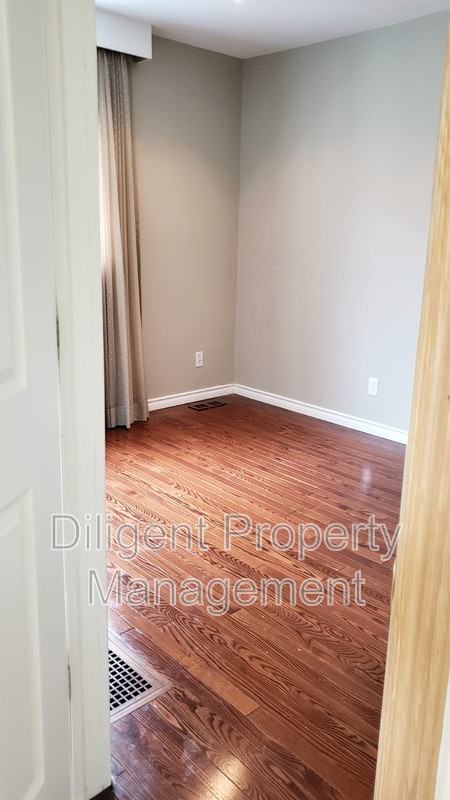 1219 Cartier Blvd - Photo 7 of 24