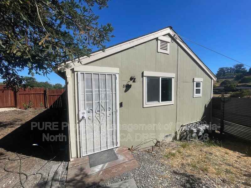 8980 Cypress Ave - Photo 2 of 12