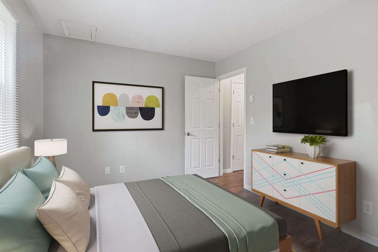 1410 W White River Blvd #16 - Photo 7 of 13