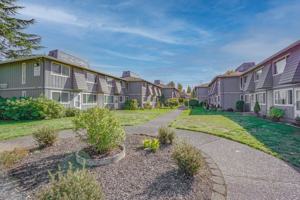 featured image of 320 Lincoln St