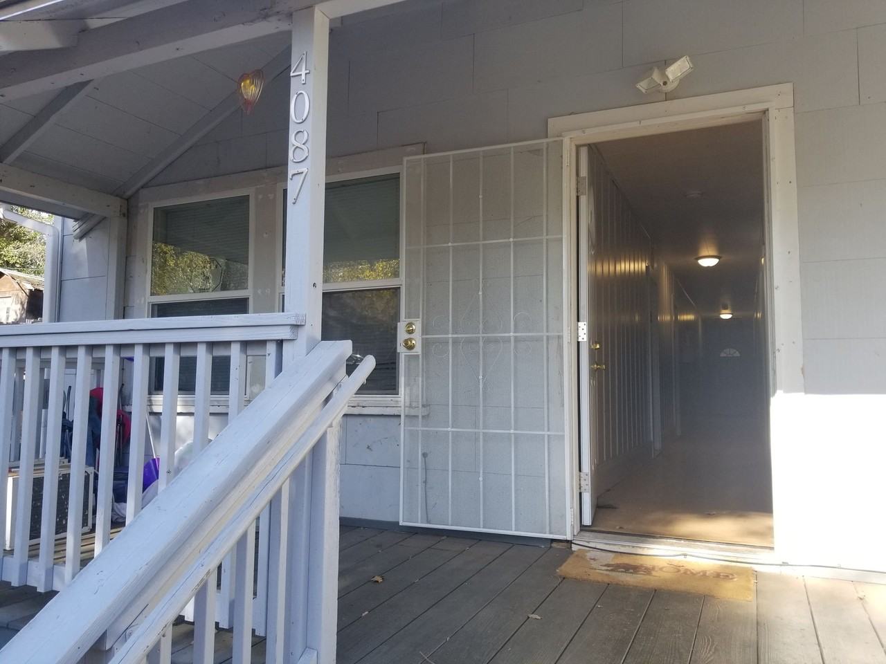 4087 Flower St #03 - Photo 3 of 15