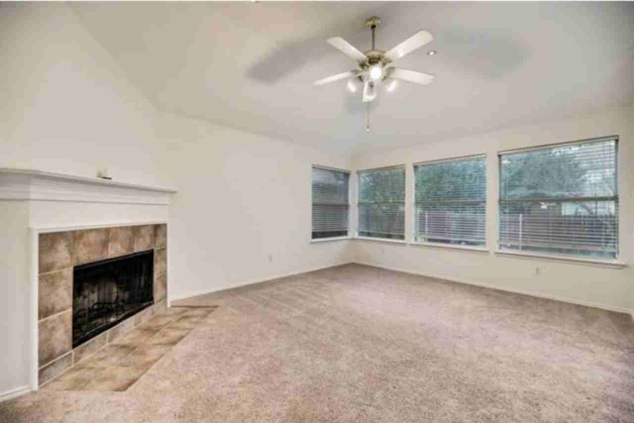 3312 Ash Ln - Photo 2 of 12