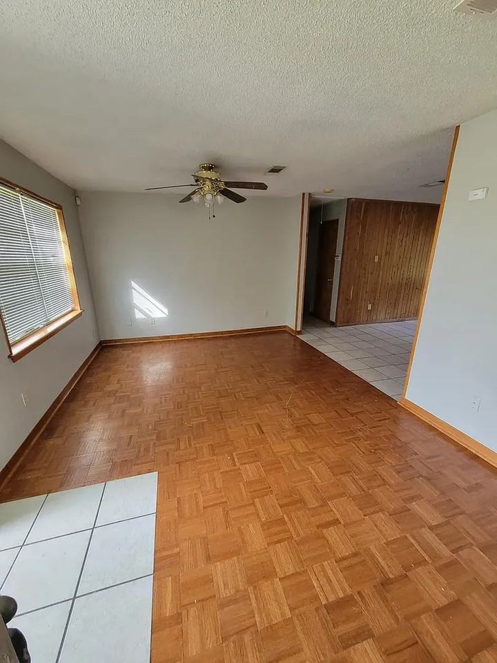 2861 Maple Dr - Photo 6 of 18