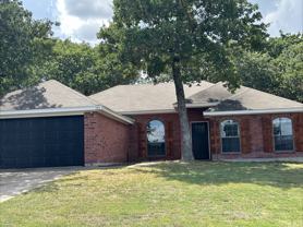 725 Oak Park Dr - Photo 1 of 1