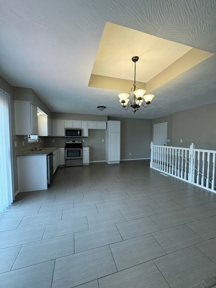 4051 W Condor Dr - Photo 3 of 26