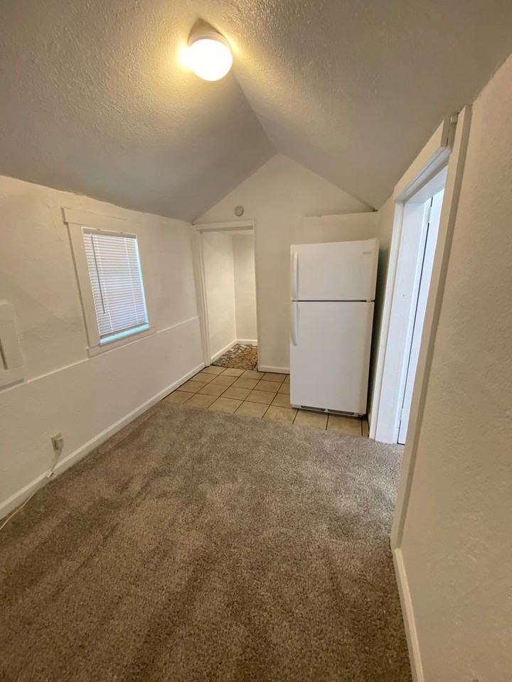 2800 Lafayette Ave #B - Photo 7 of 13