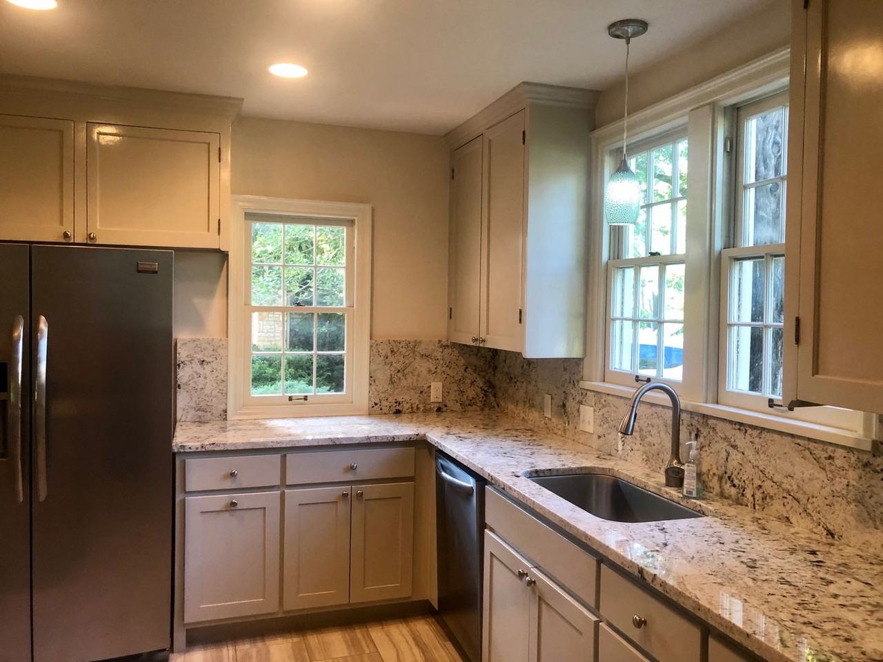 1832 E 32nd St - Photo 3 of 34