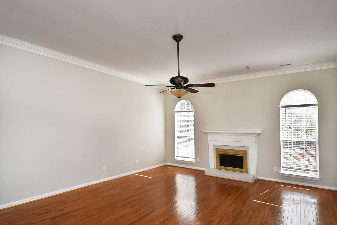 10014 Prosperity Point Ln - Photo 2 of 31