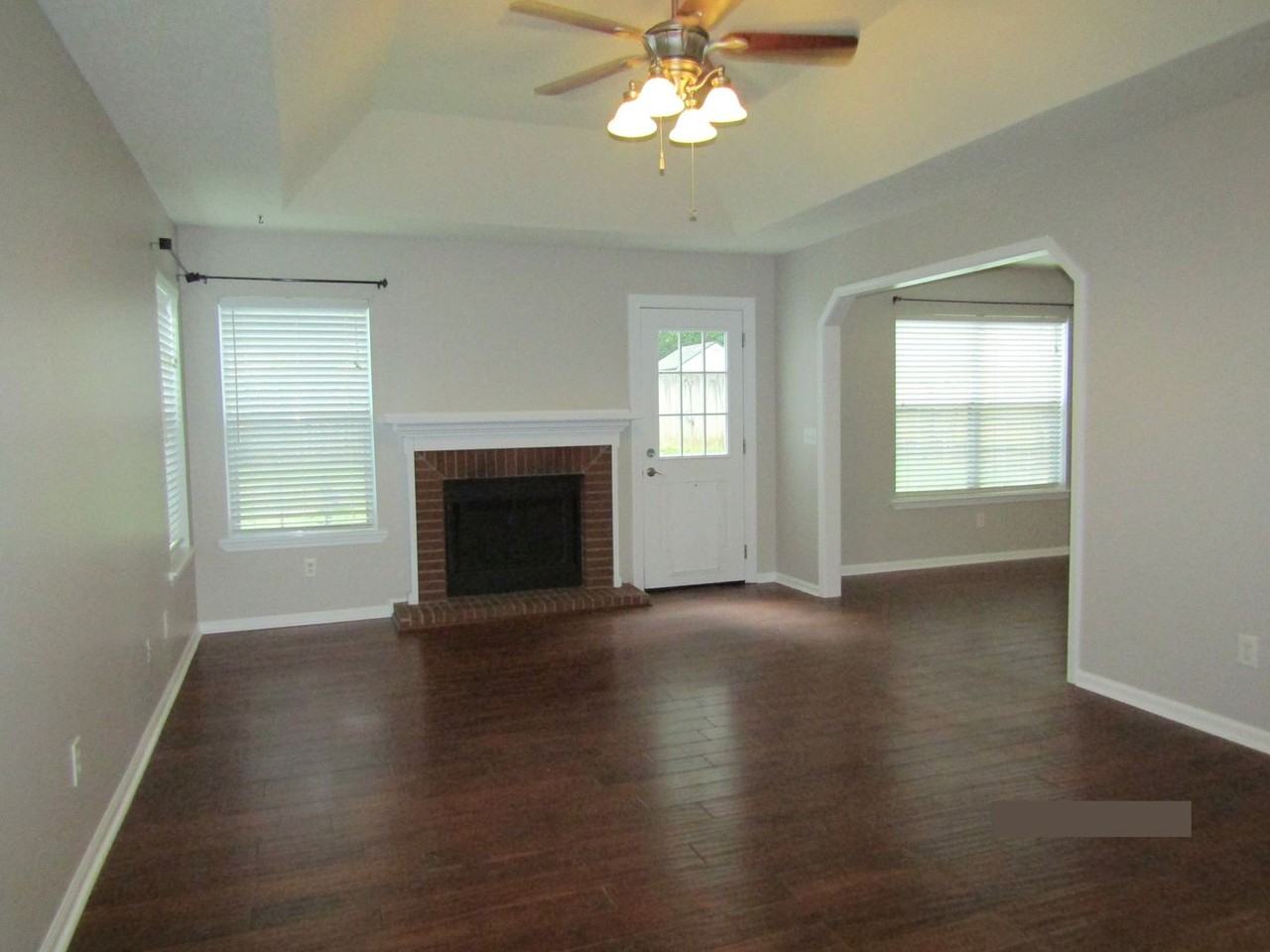 1980 Redhawk Dr - Photo 5 of 10