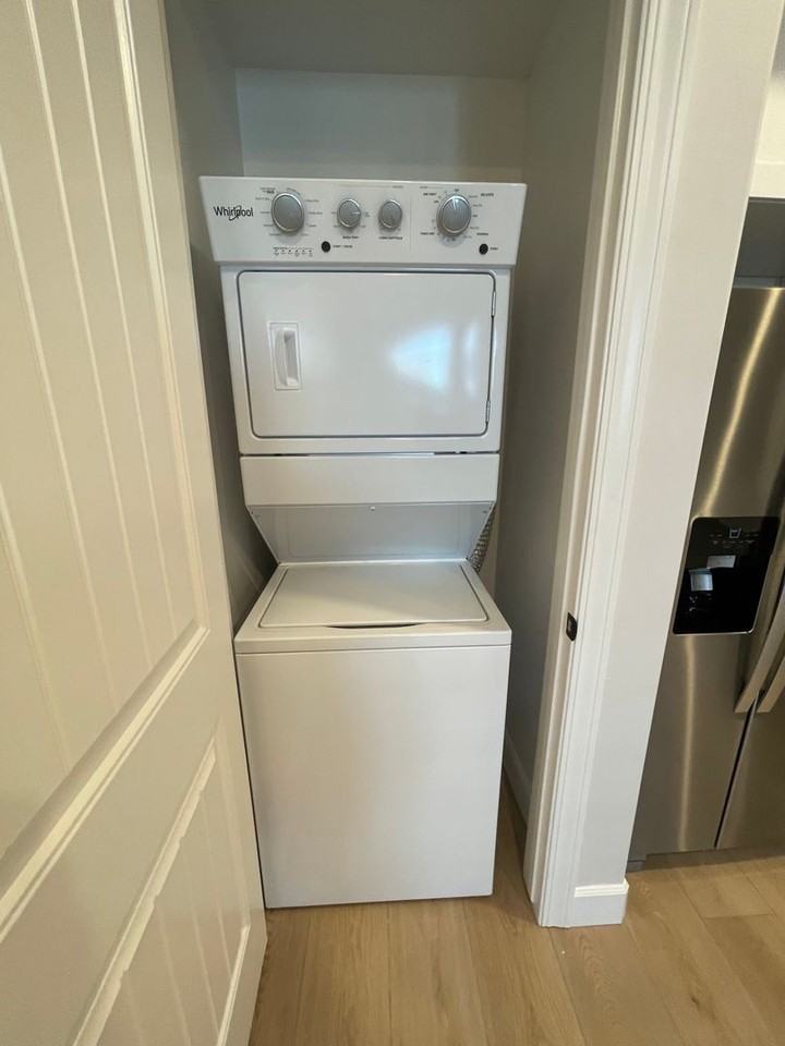 1019 N 1030 W - Photo 5 of 10