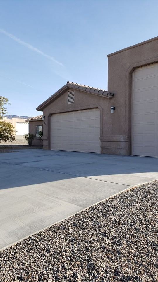 3380 Bluegrass Dr - Photo 3 of 31