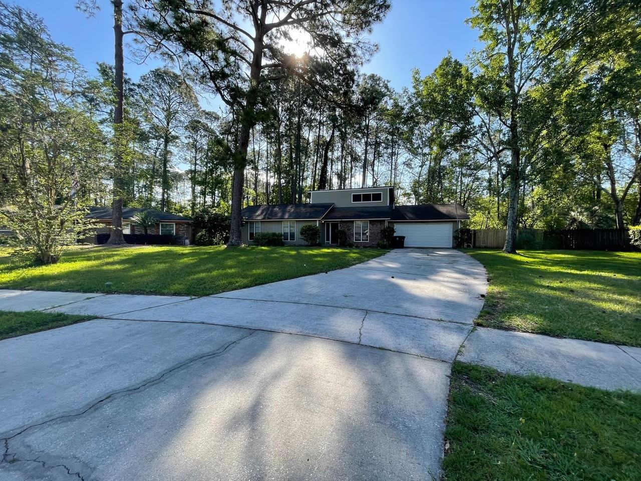 10697 Ballestero Dr E - Photo 2 of 11