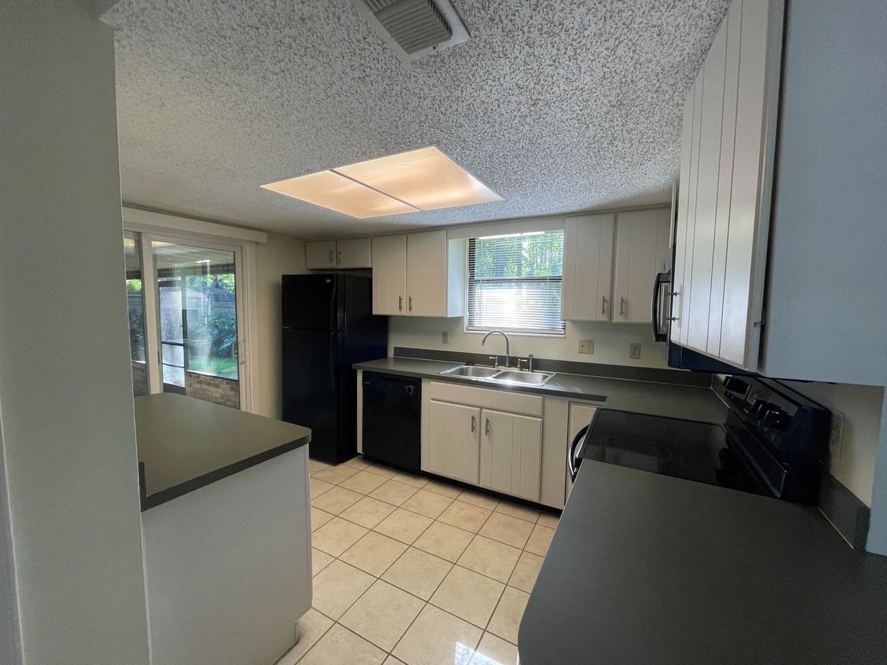 10697 Ballestero Dr E - Photo 4 of 11