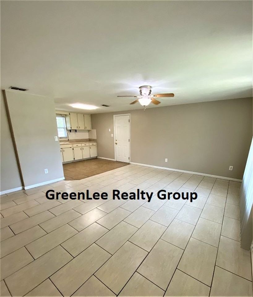 39014 South Ave - Photo 4 of 13