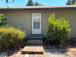 featured image of 754 W Oregon Ave
