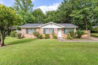 504 Farnell Ln - Photo 1 of 1