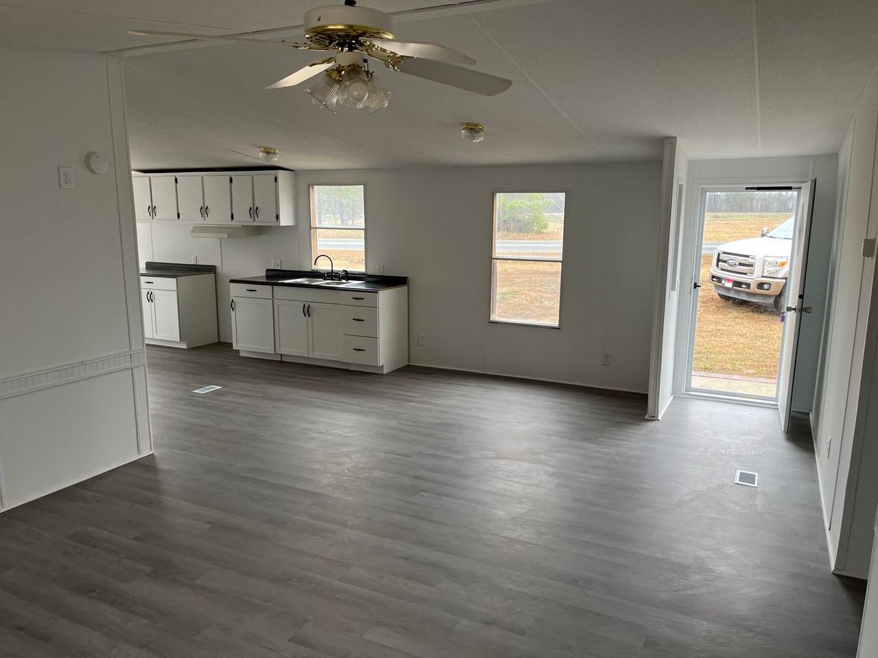 632 British Rd - Photo 4 of 17