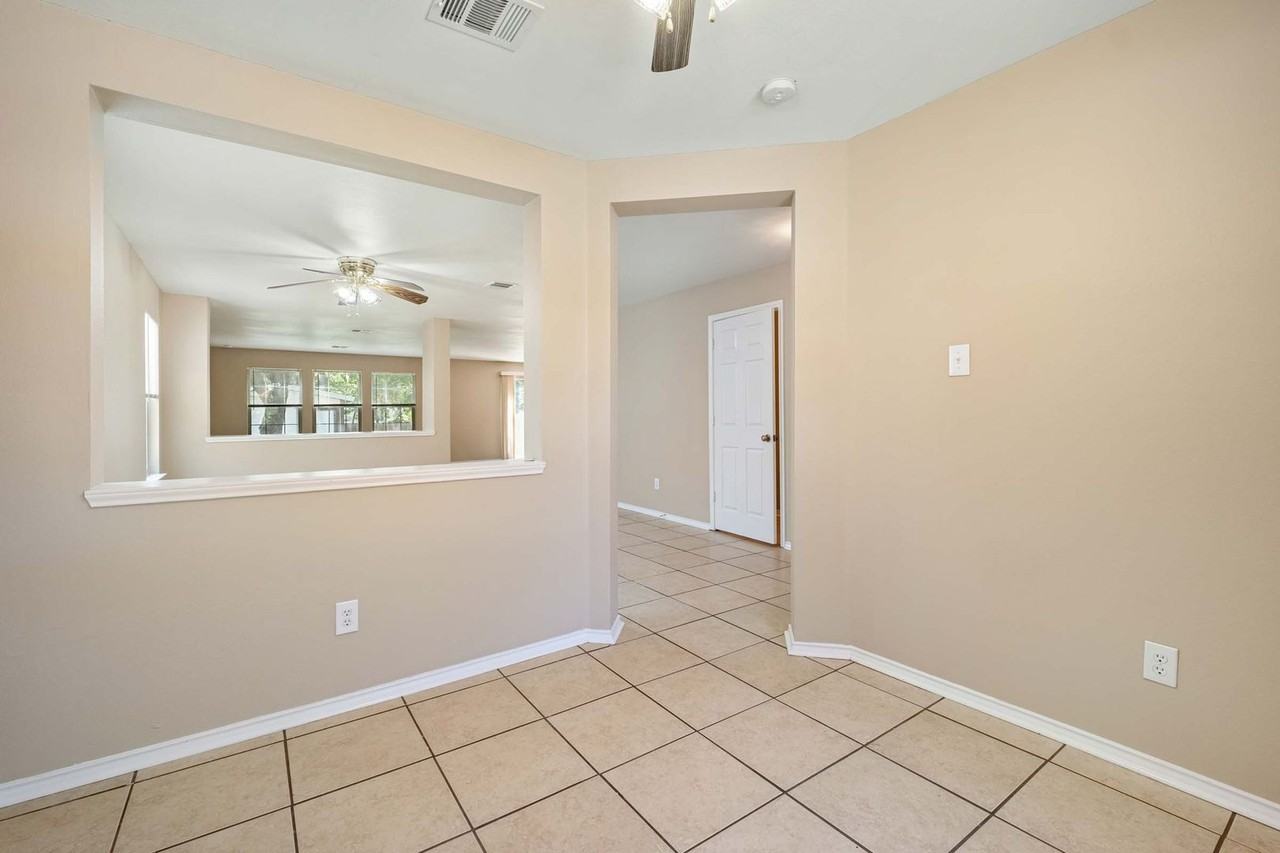 13727 Merseyside Dr - Photo 5 of 24