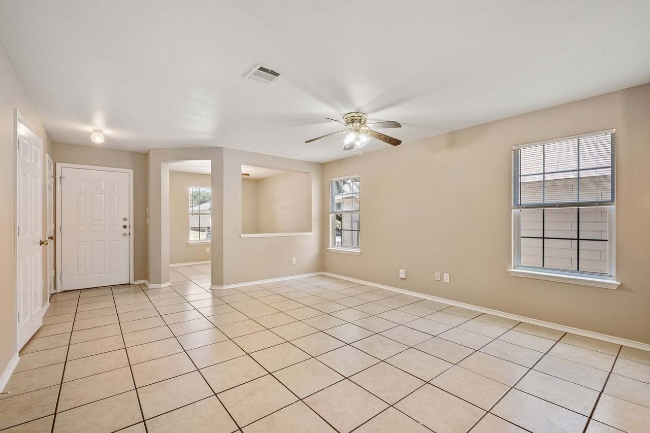13727 Merseyside Dr - Photo 6 of 24