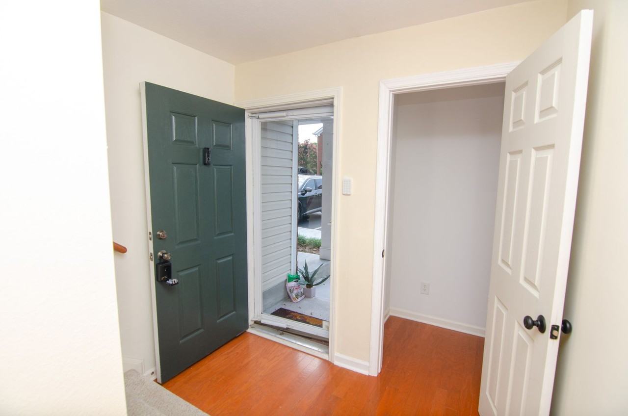 1790 Red Jacket Dr - Photo 2 of 20