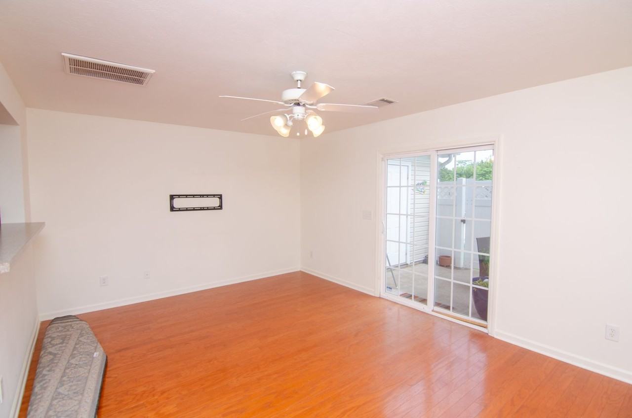 1790 Red Jacket Dr - Photo 6 of 20