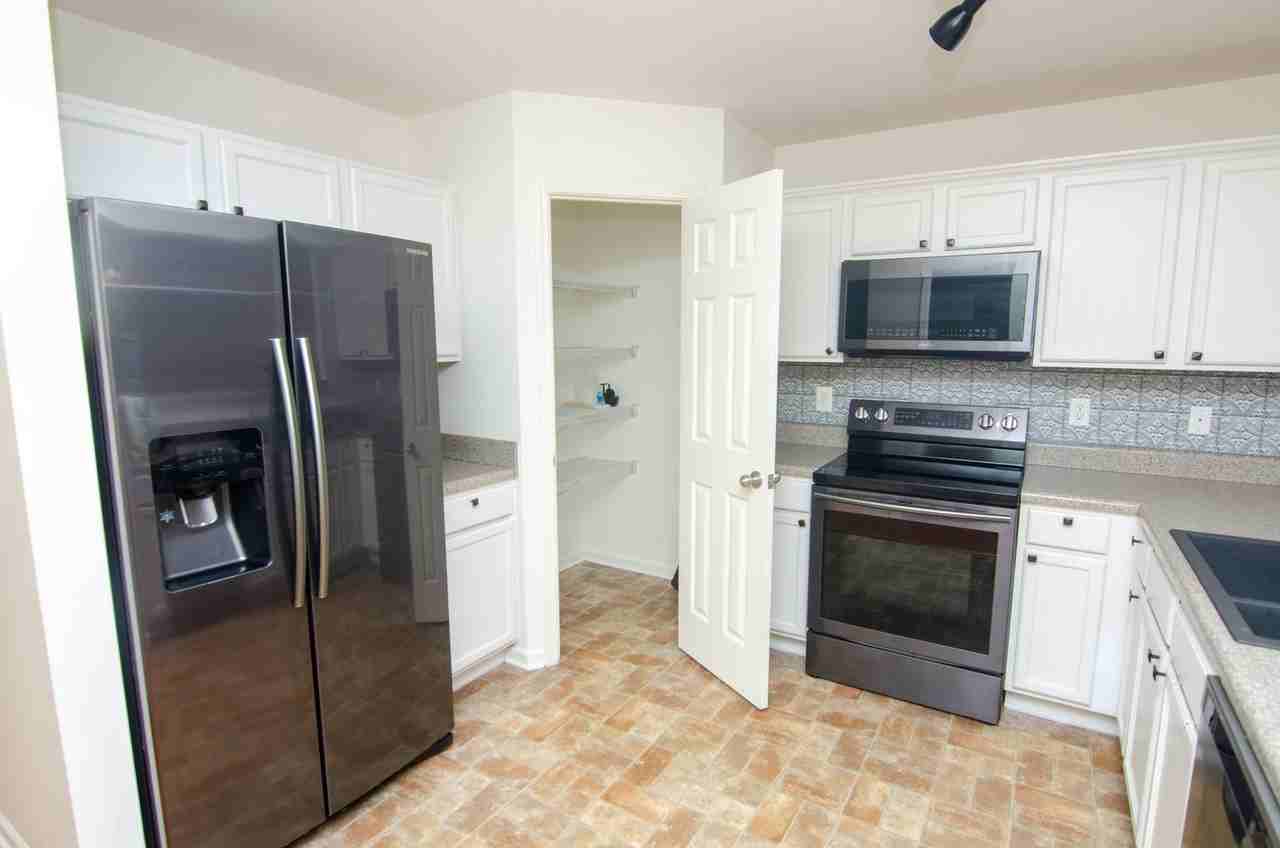 1790 Red Jacket Dr - Photo 7 of 20