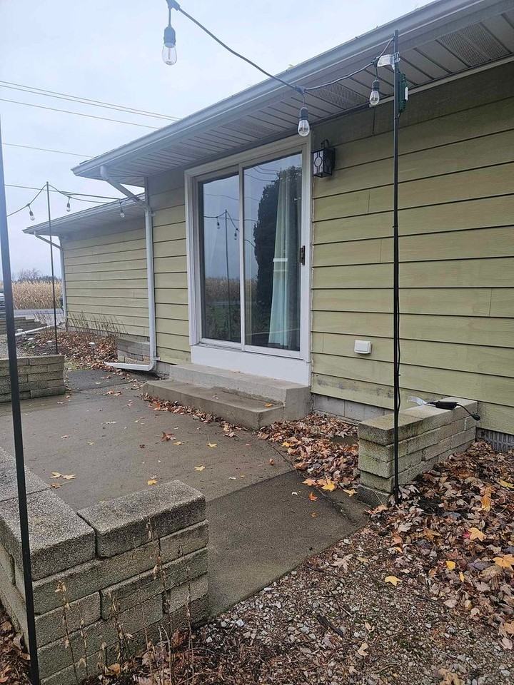 10985 Oak St - Photo 3 of 28